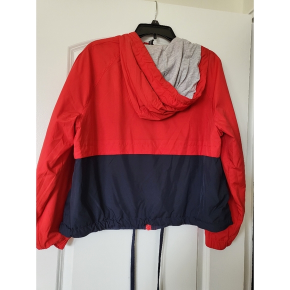 H&M Lightweight Colorblock Windbreaker - Picture 5 of 6